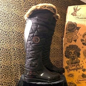 Women's Black Quilted Boots